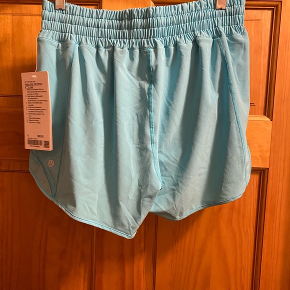 Lululemon Hotty Hot High Rise 4” shorts. - Picture 7 of 8